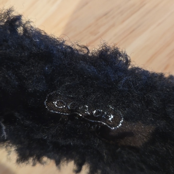 Signature Coach Logo Earmuffs - Picture 6 of 10